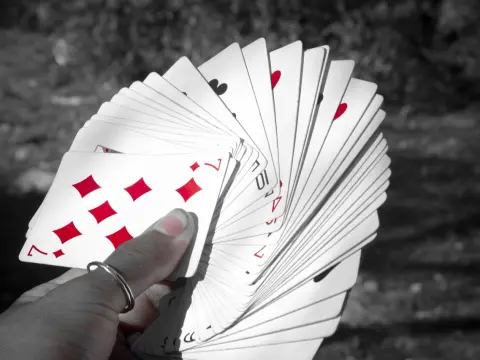  Comment créer votre propre jeu solo à partir de cartes à jouer