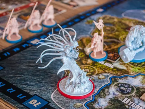 Les 10 jeux de société fantasy en solo