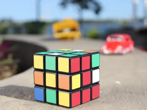 Les défis passionnants du Rubik's Cube