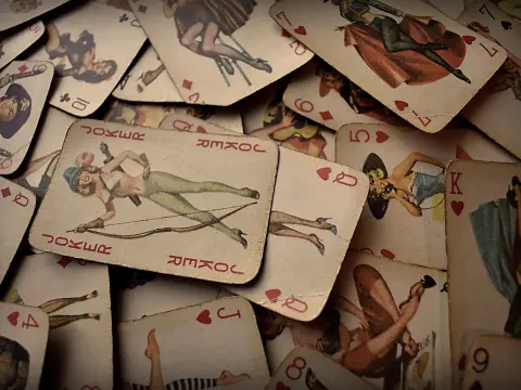 Comment créer ses propres règles pour un jeu de Solitaire personnalisé